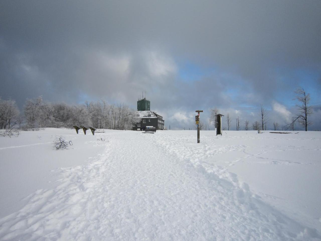 Ferienwohnungen Landgasthof Gilsbach Winterberg Buitenkant foto